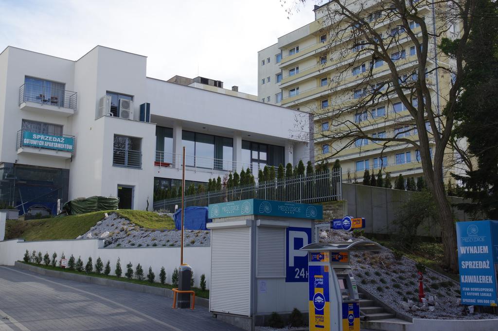 Apartamenty ミエンジズドロイェ エクステリア 写真